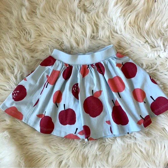 NWT Tea Collection apple a day twirling skirt - Picture 2 of 9